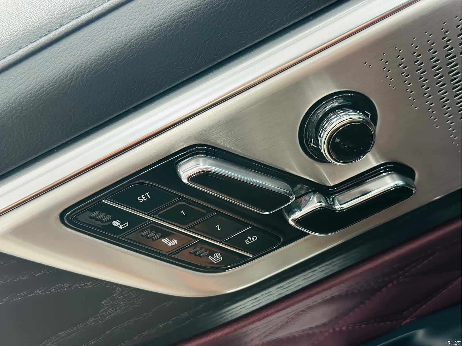 Cadillac CT6, 2023 15