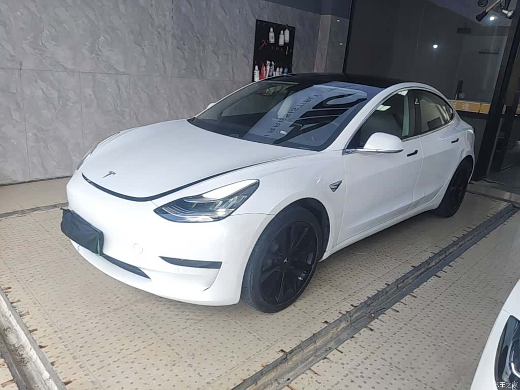 Tesla Model 3, 2020 1