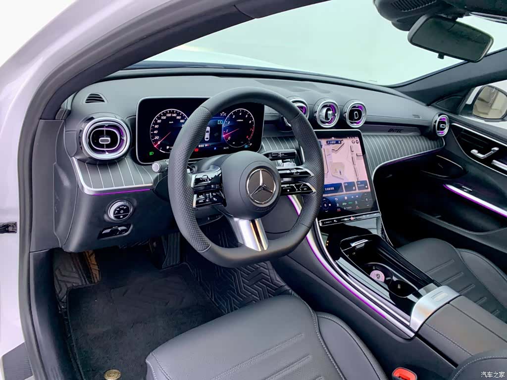 Mercedes-Benz C-Class, 2023 15