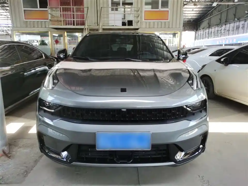Lynk & Co 05