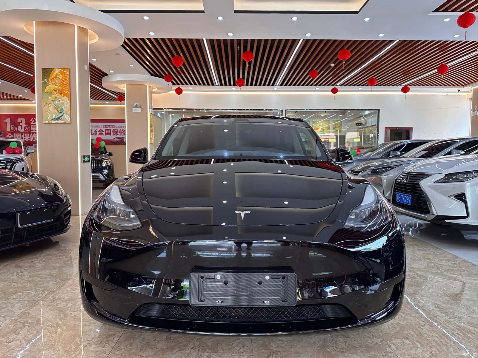 Tesla Model Y, 2023 2