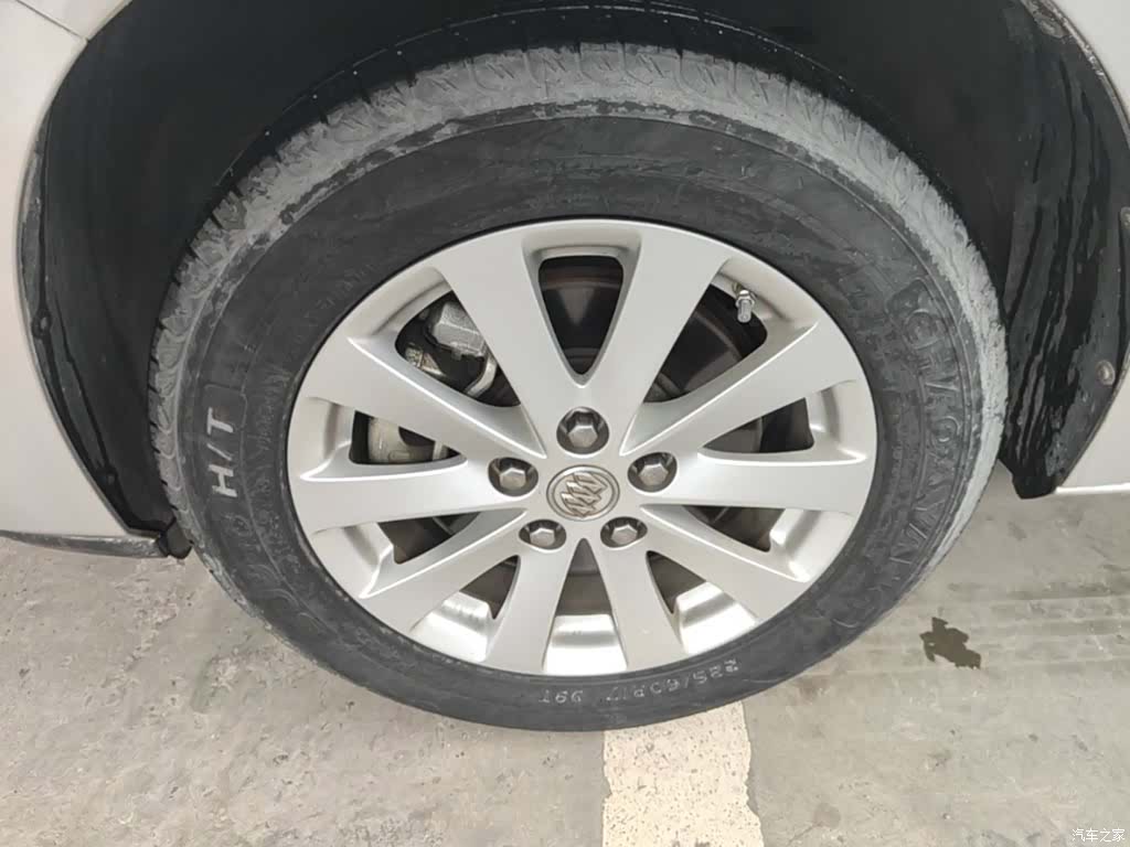Buick GL8, 2017 23