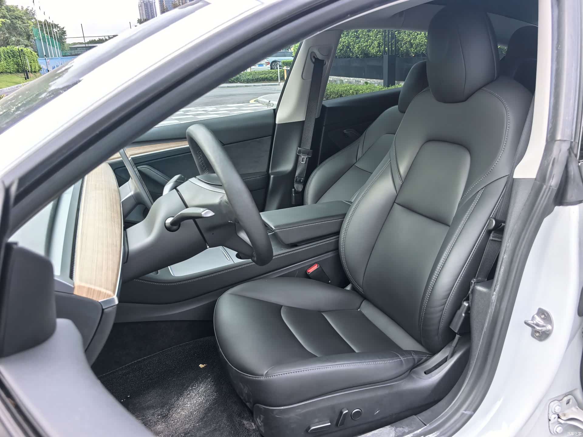 Tesla Model 3, 2021 9