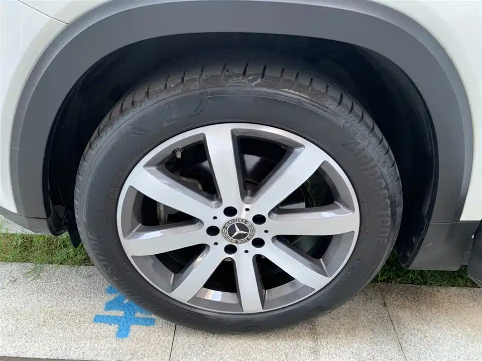 Mercedes-Benz GLB Mercedes-Benz GLB