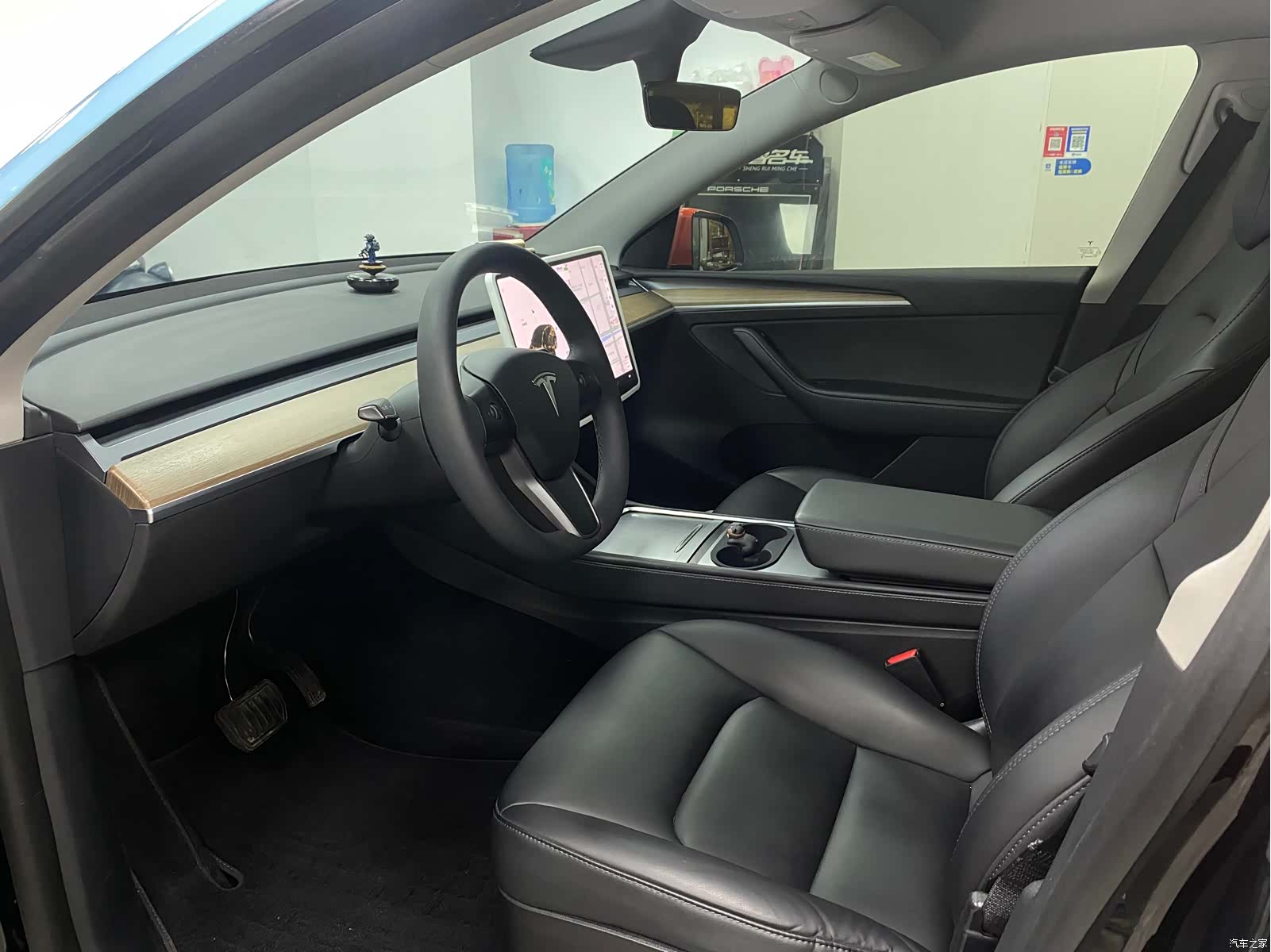 Tesla Model Y, 2021 7