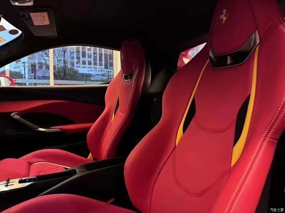 Ferrari 296, 2024 6