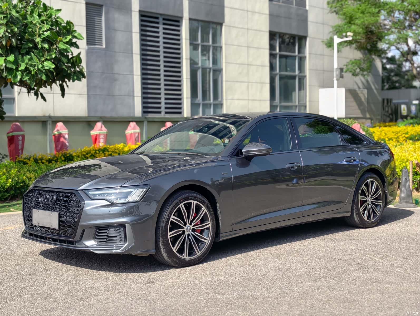 Audi A6L, 2021 1