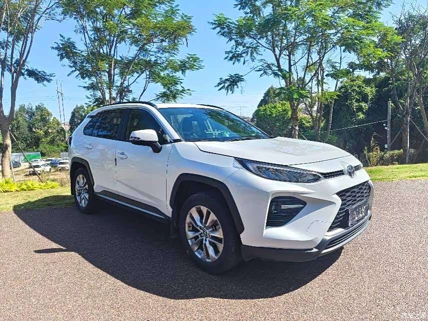 Toyota Wildlander, 2022 3