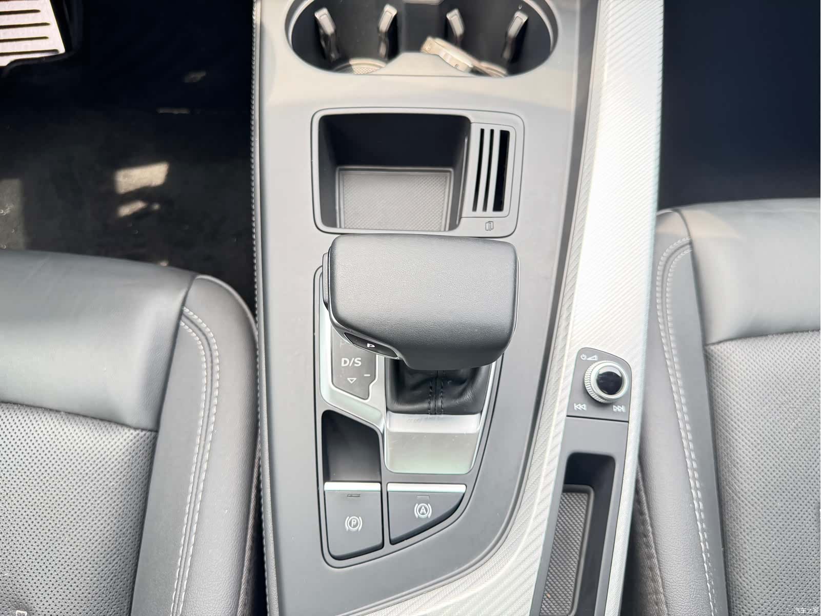 Audi A4L, 2021 14