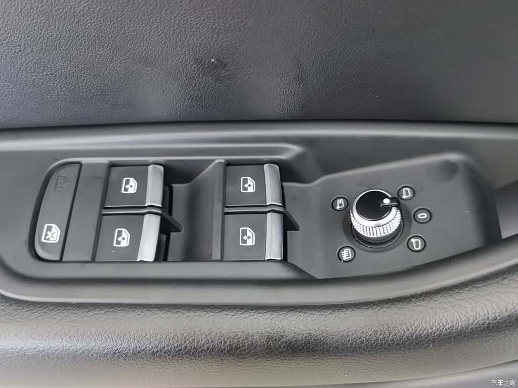 Audi A4L, 2018 9