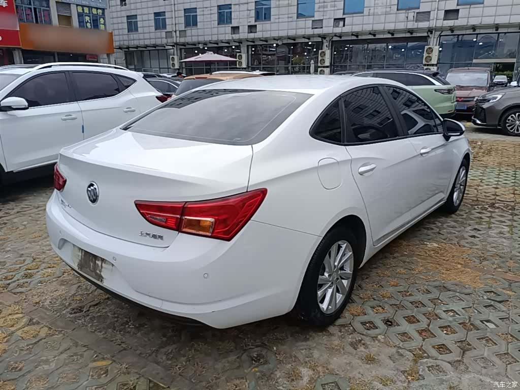 Buick Verano, 2017 7