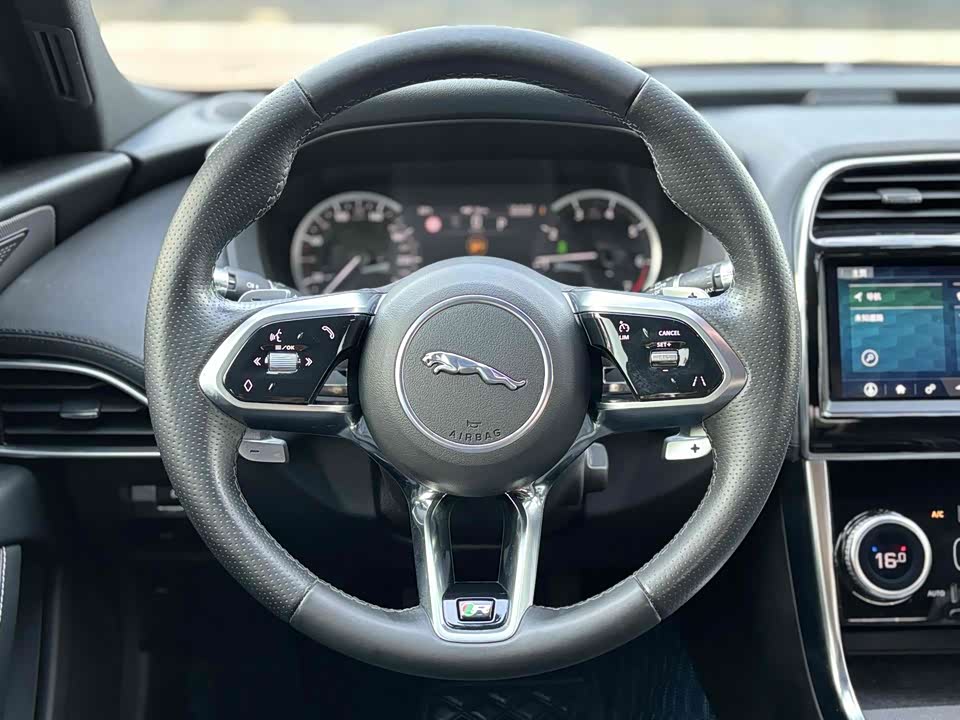 Jaguar XEL Jaguar XEL