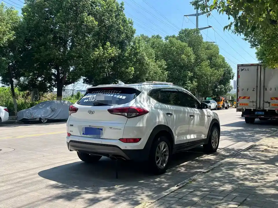 Hyundai Tucson