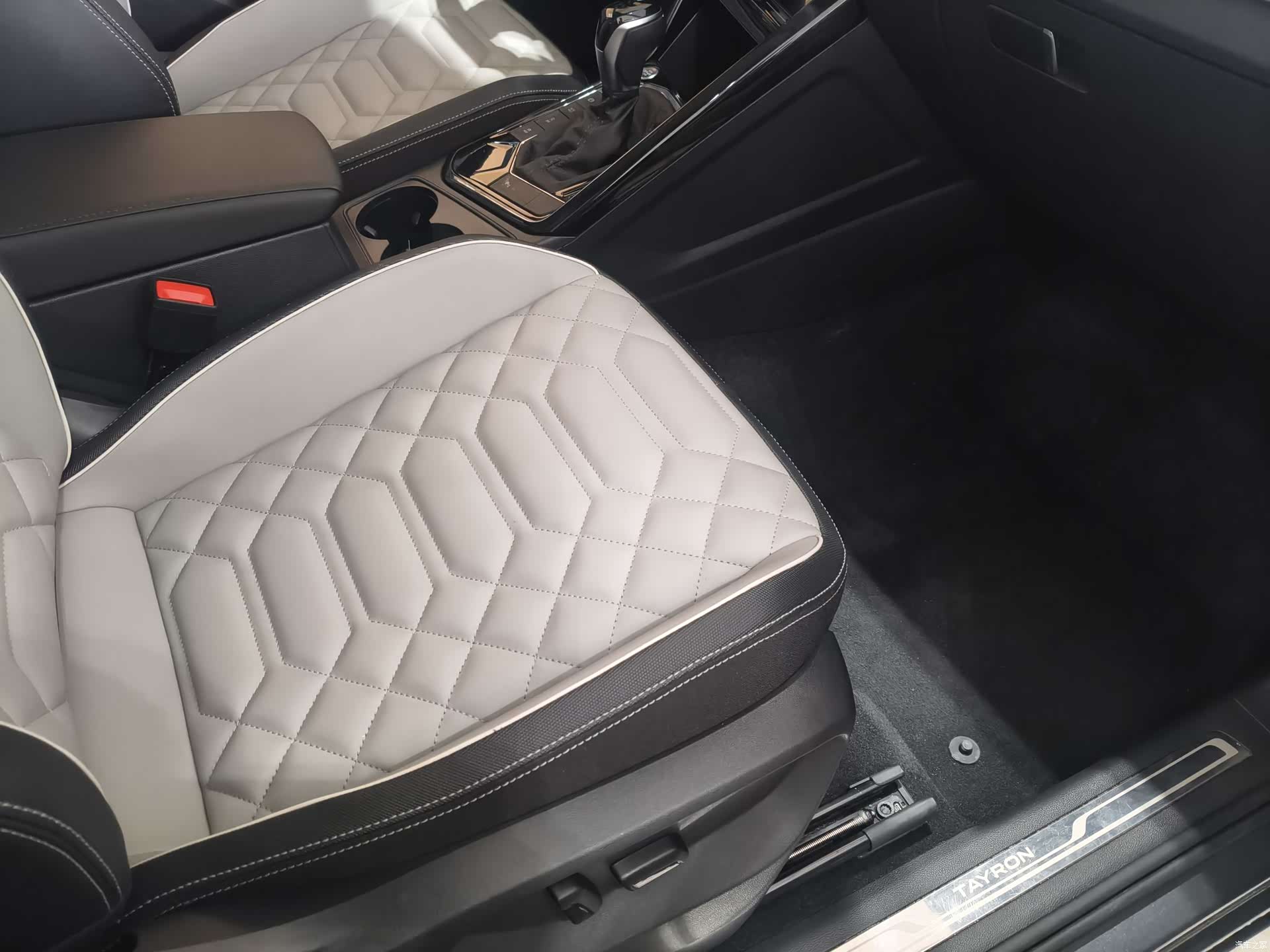 Volkswagen Tayron, 2024 8