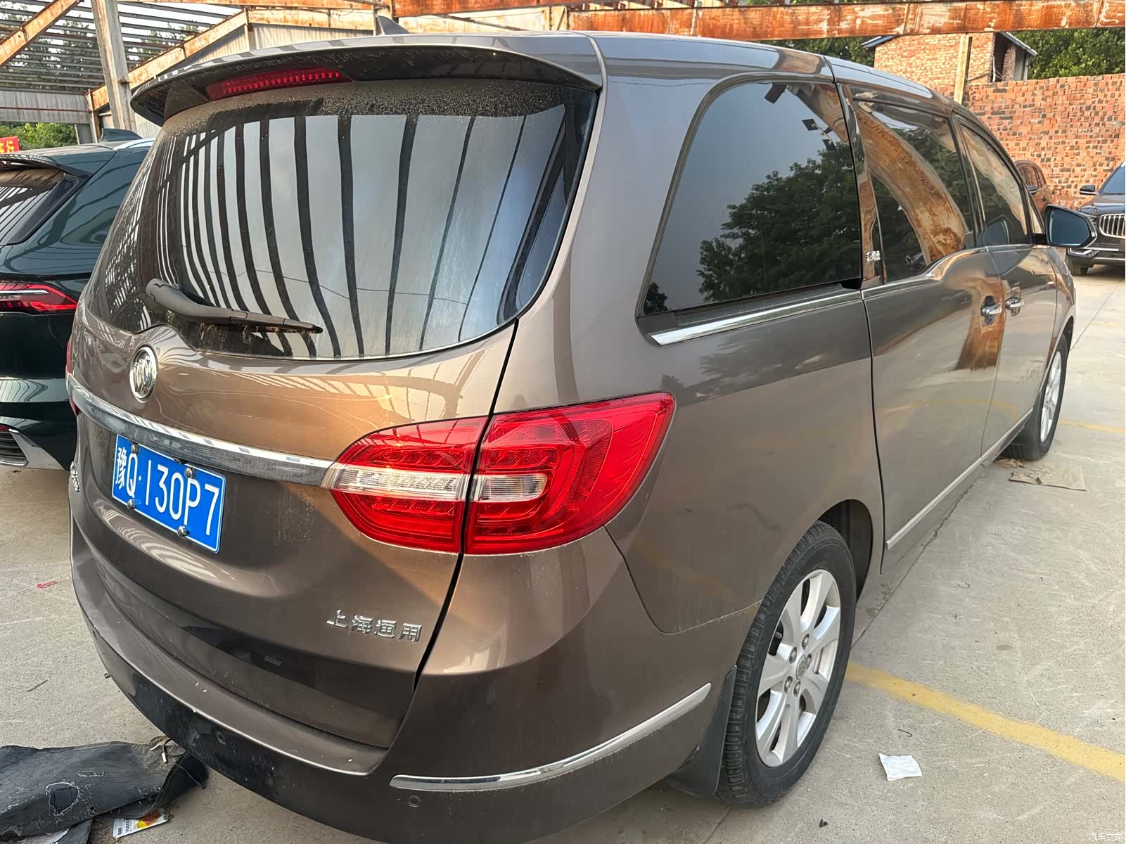 Buick GL8, 2015 9