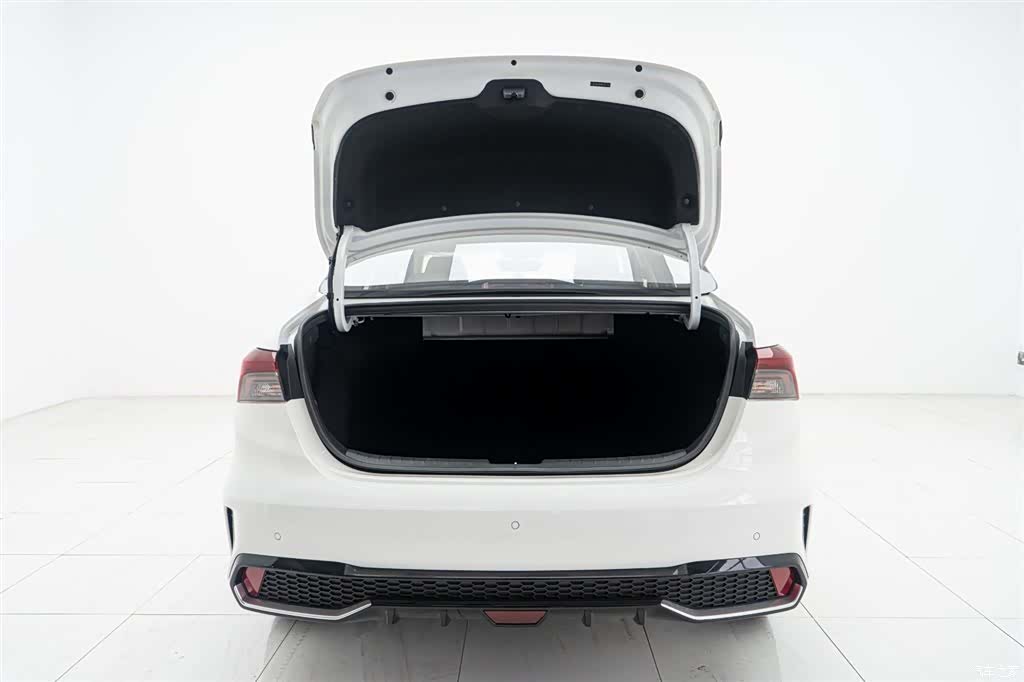 Kia K3, 2026 12