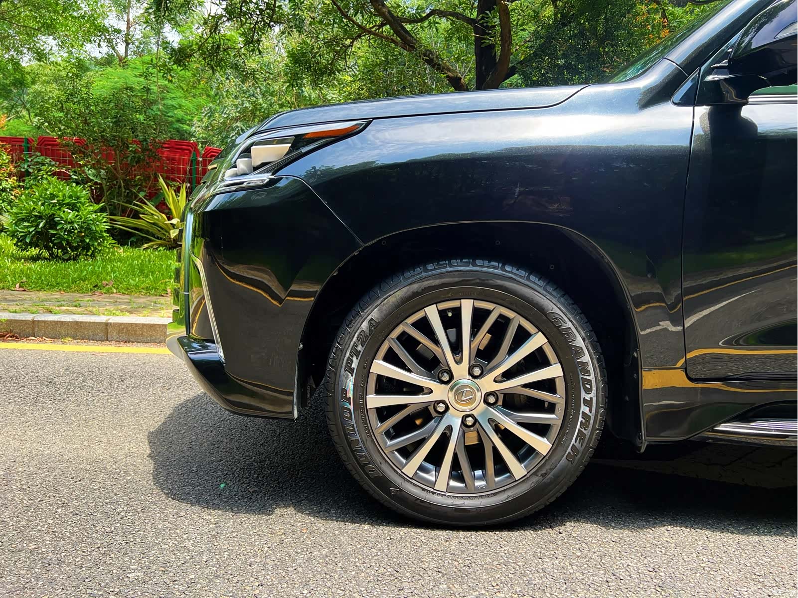 Lexus LX, 2016 16