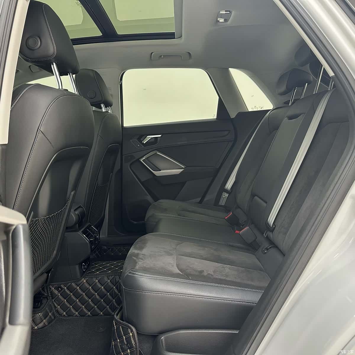 Audi Q3, 2022 8