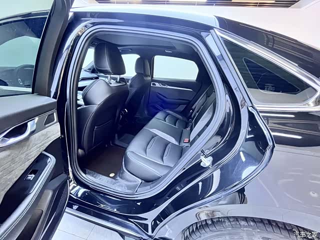 Geely Preface, 2023 14