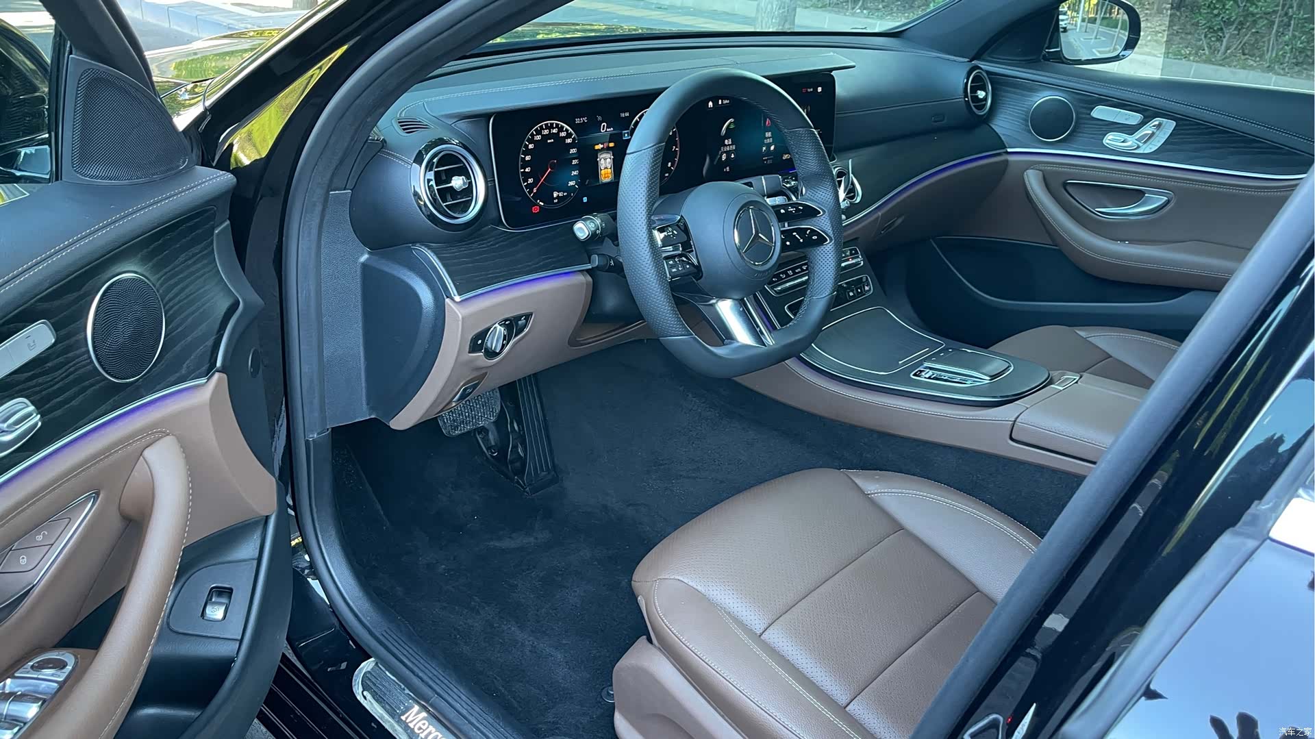 Mercedes-Benz E-Class, 2022 все фото