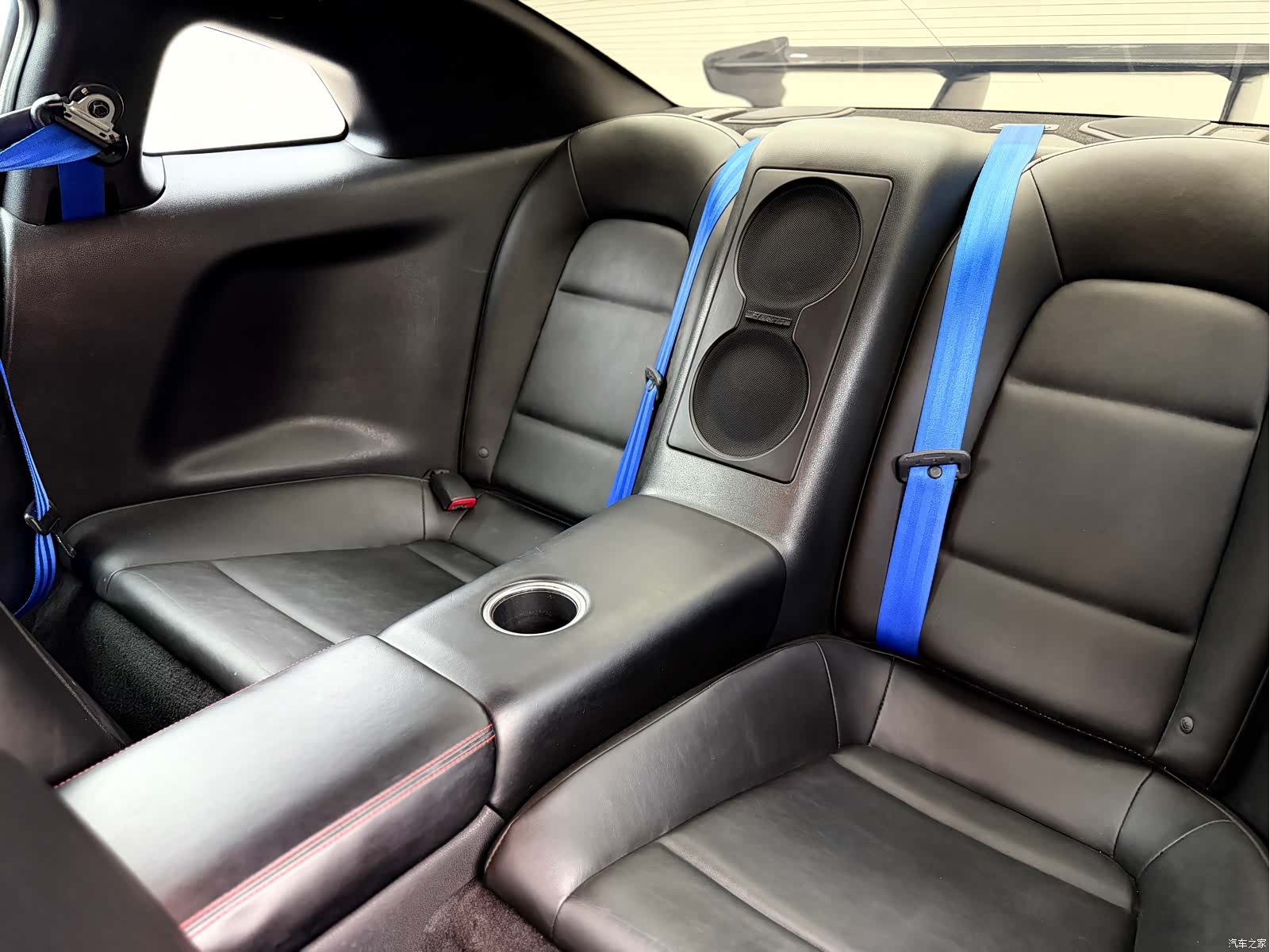 Nissan GT-R, 2010 19