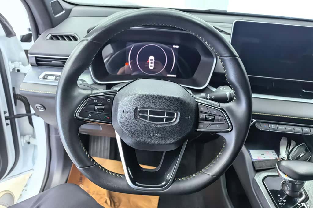 Geely Preface, 2024 15