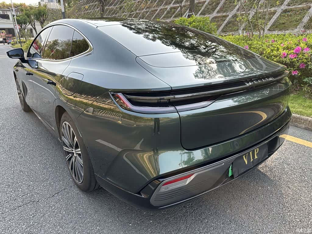 Geely 8, 2025 6