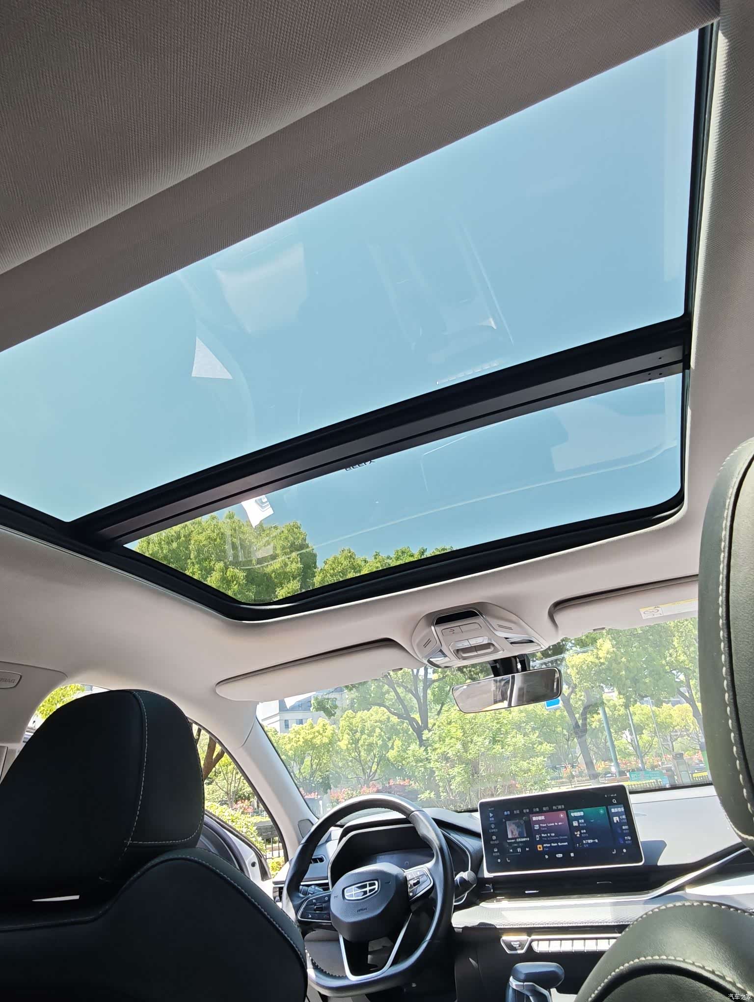 Geely Preface, 2022 12
