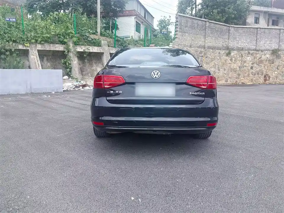 Volkswagen Sagitar