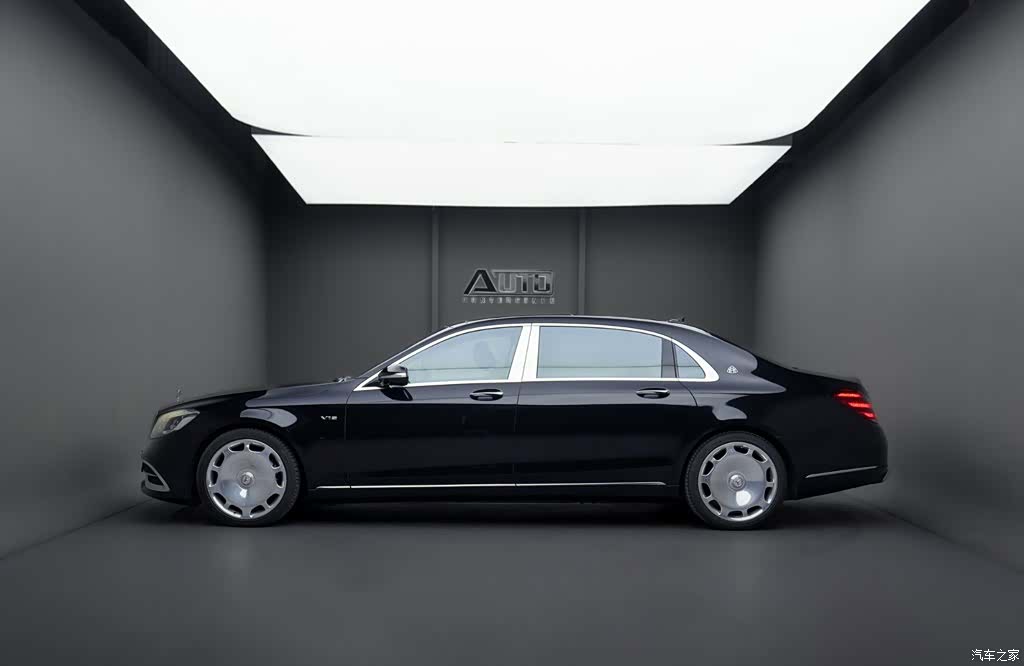 Maybach S-Class, 2019 3