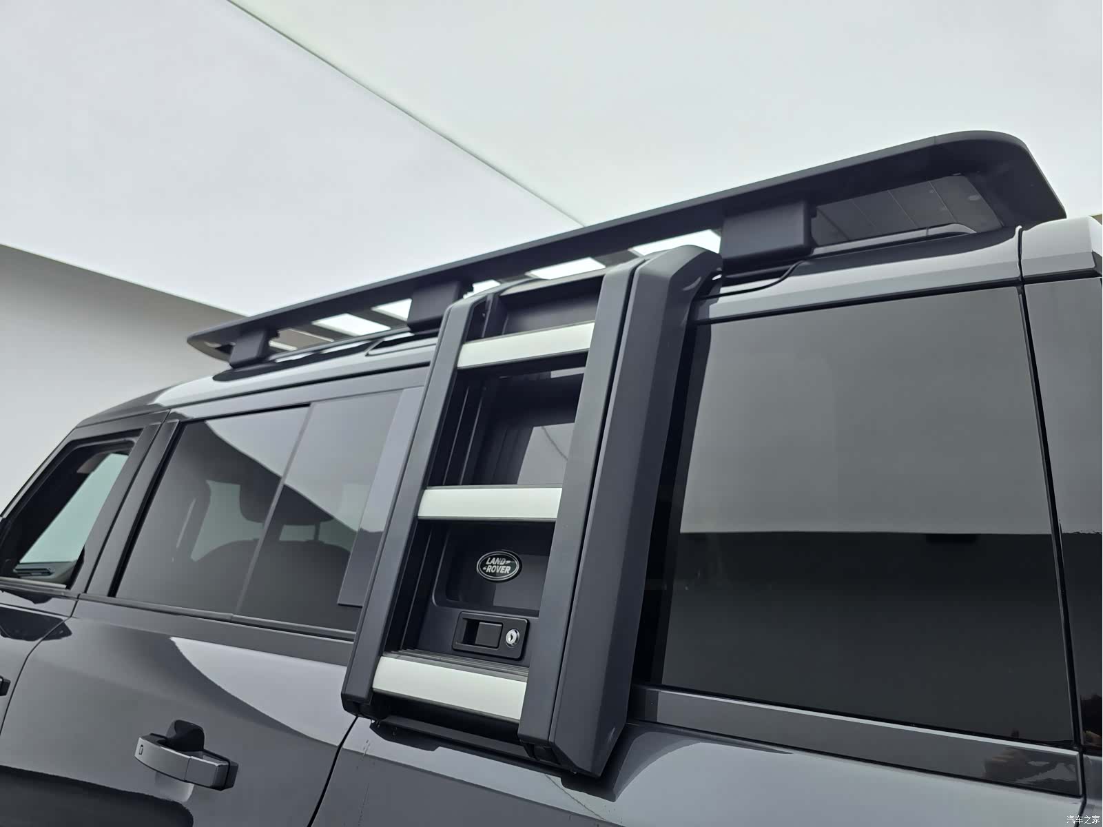 Land Rover Defender, 2021 12
