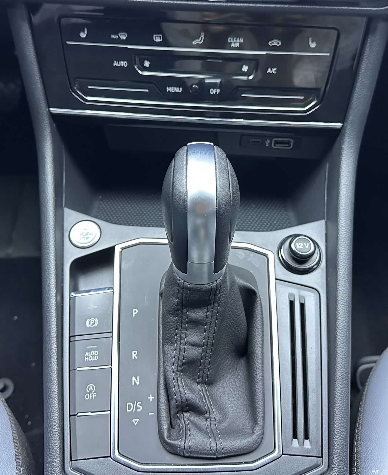 Volkswagen Lavida, 2023 15