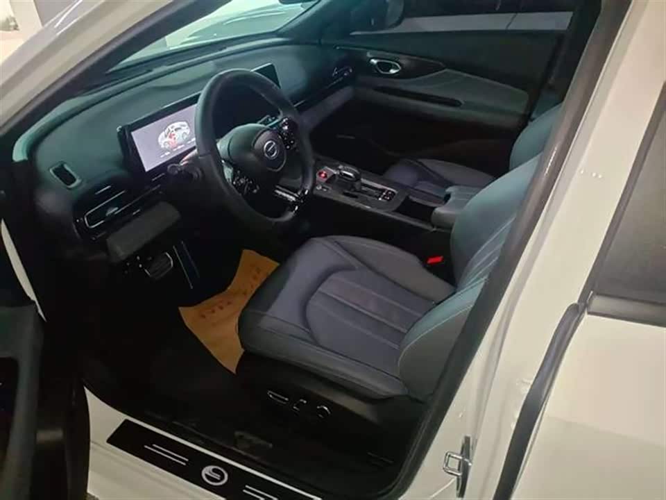 Trumpchi Shadow Leopard