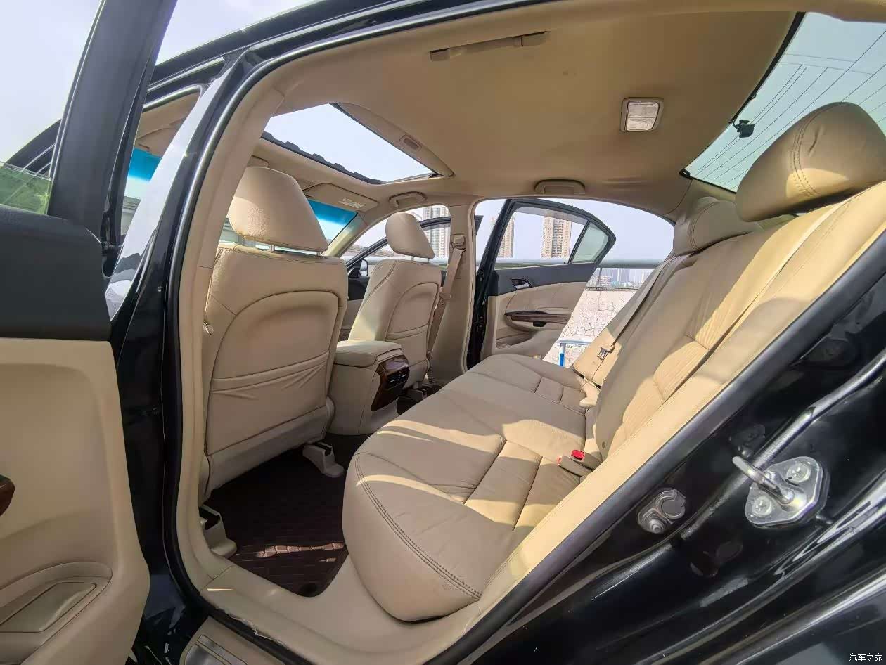 Honda Accord, 2012 8
