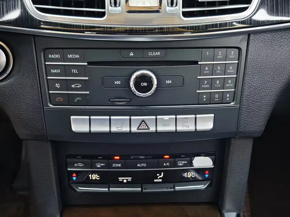 Mercedes-Benz S-class Mercedes-Benz S-class