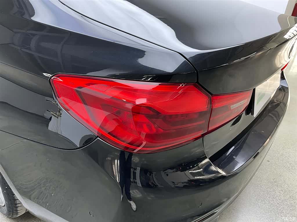BMW 5 Series, 2019 33