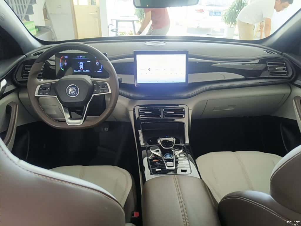 BYD Qin, 2024 10