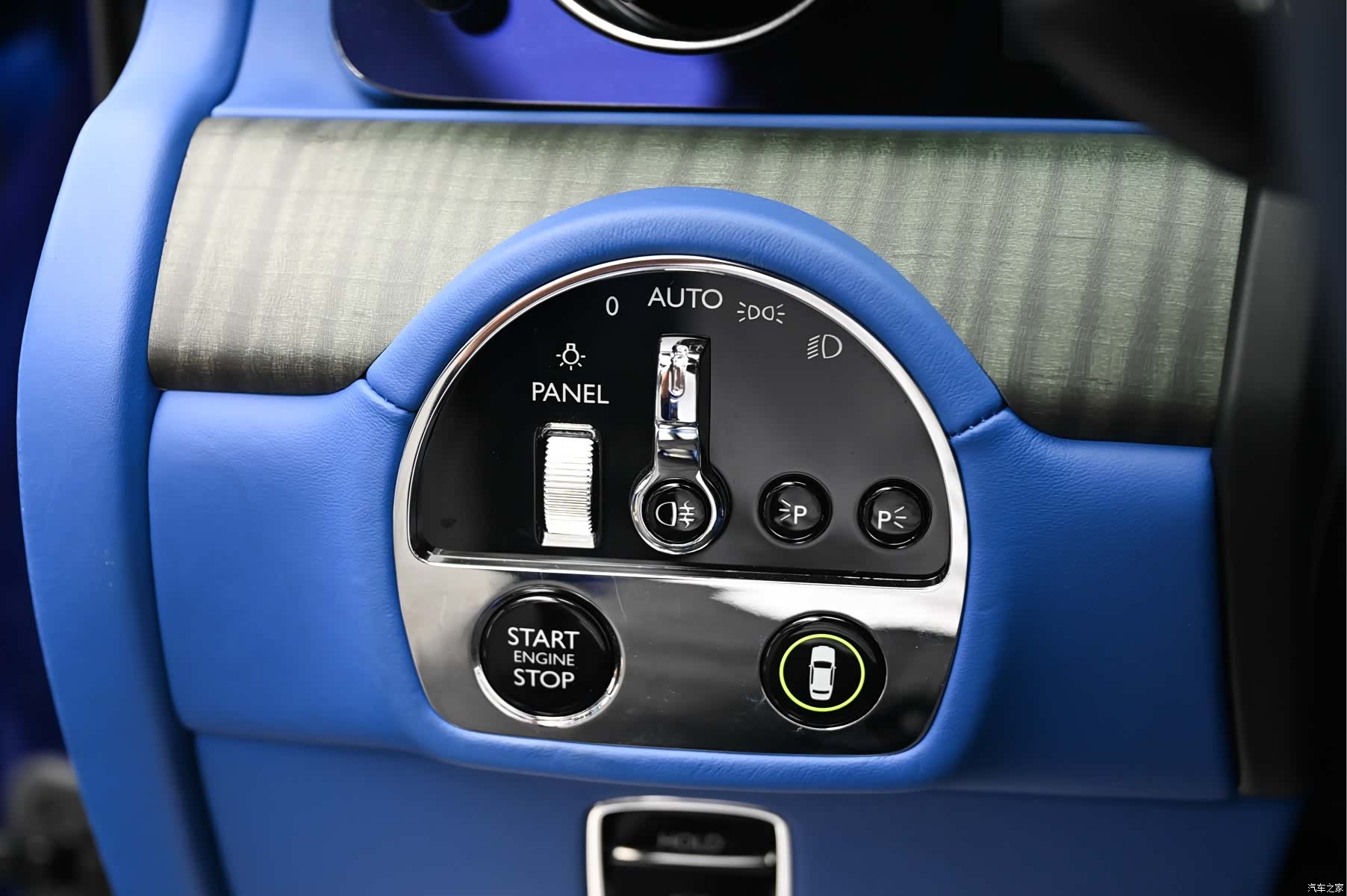 Rolls-Royce Ghost, 2022 11