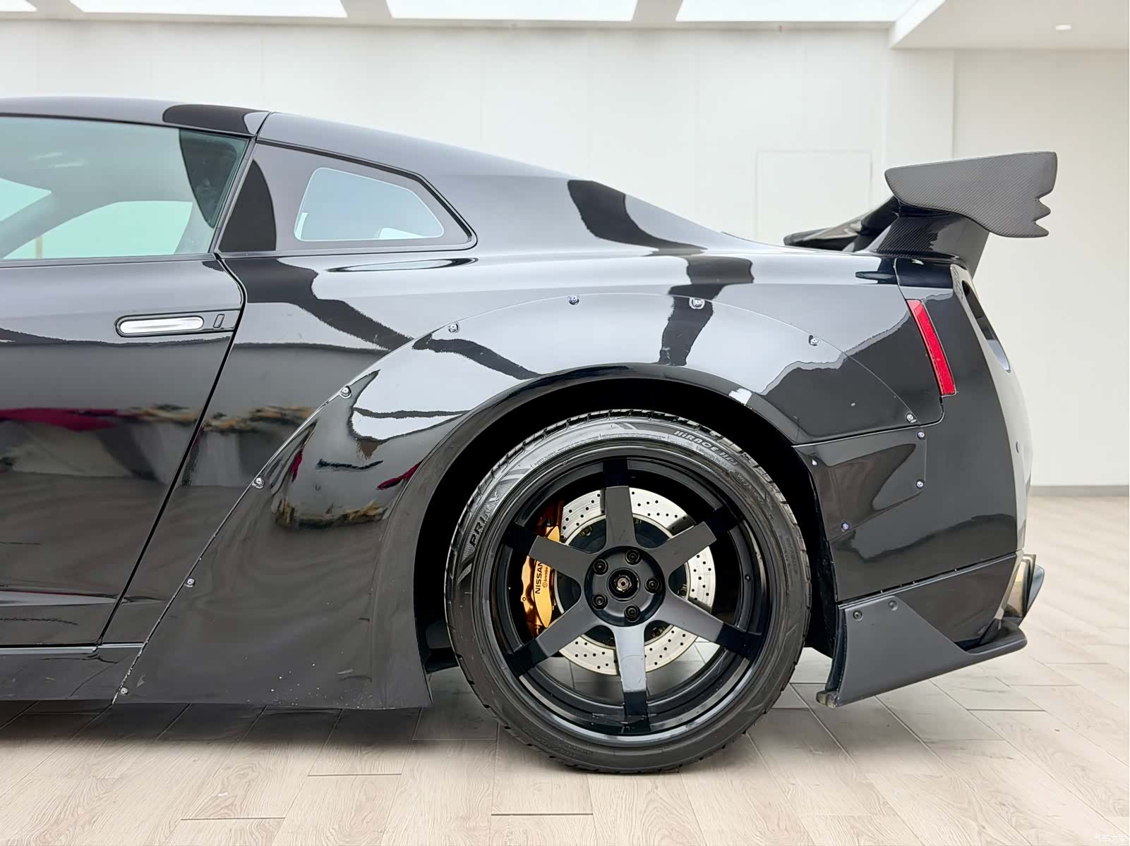 Nissan GT-R, 2010 8