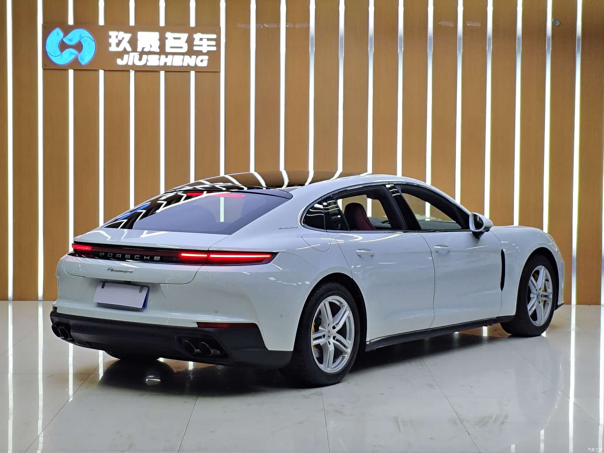 Porsche Panamera, 2025 4