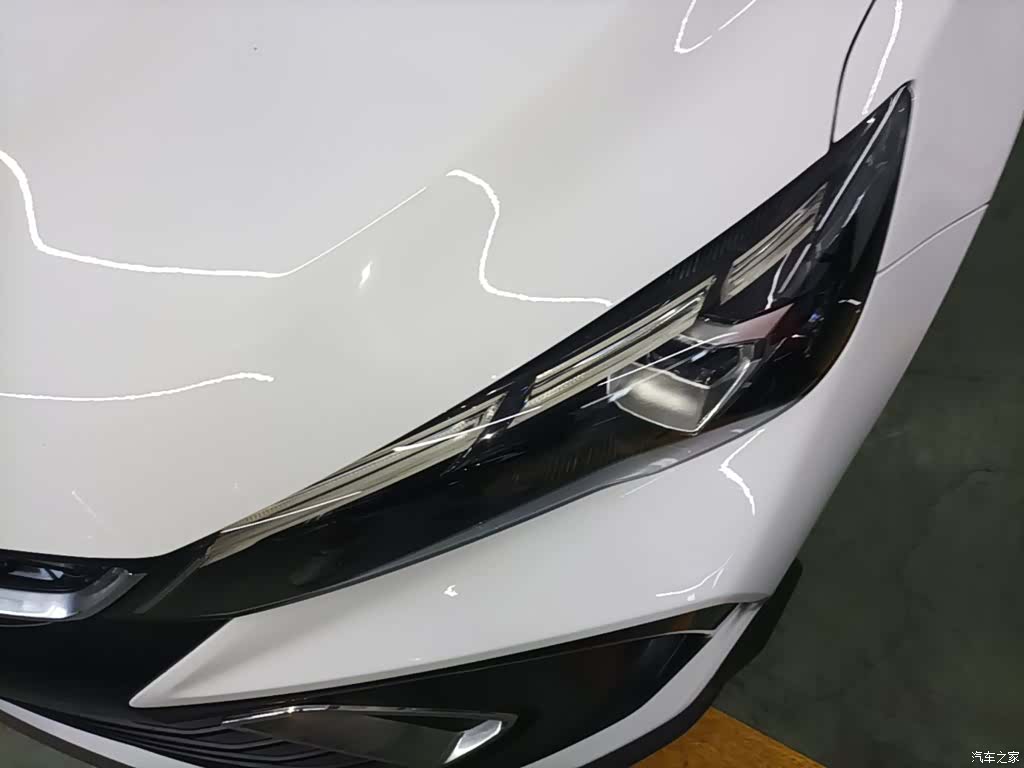 Geely Binray, 2022 24