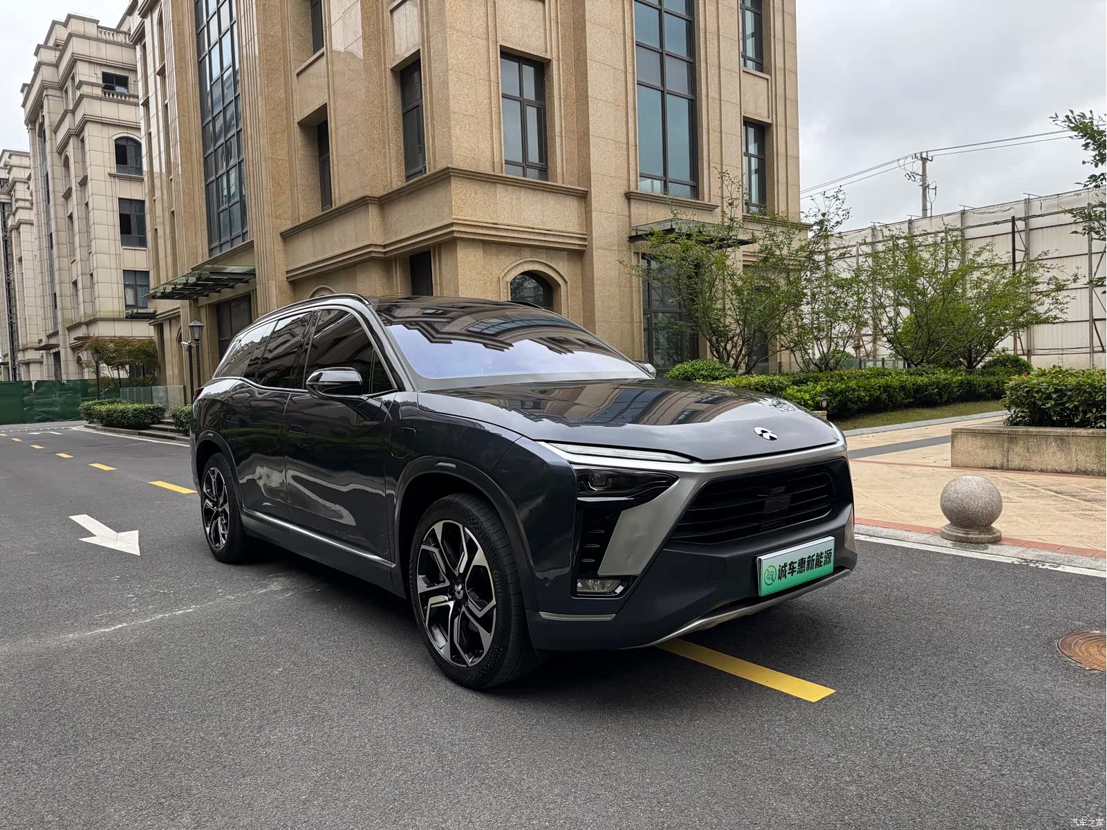 NIO ES8, 2021 3