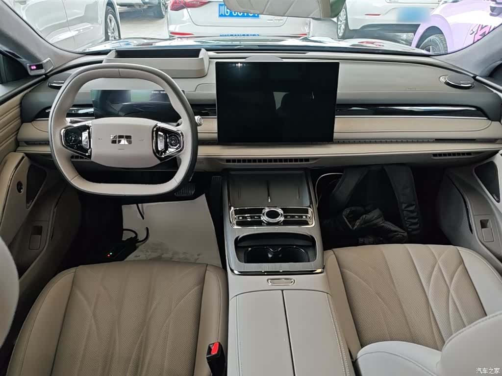 Geely 8, 2025 10