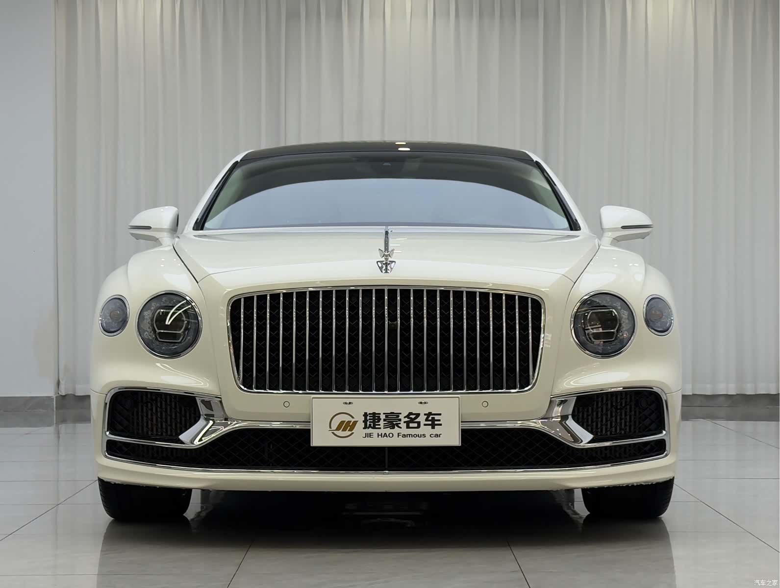 Bentley Flying Spur, 2024 2