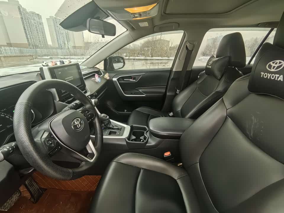Toyota RAV4 Rongfang