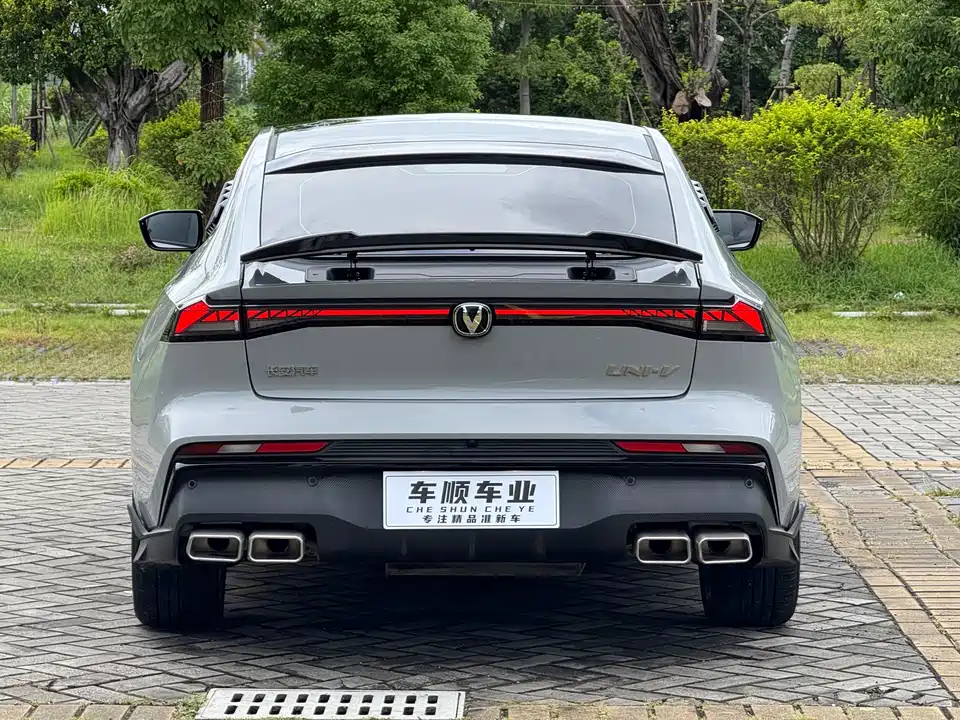 Changan UNI-V