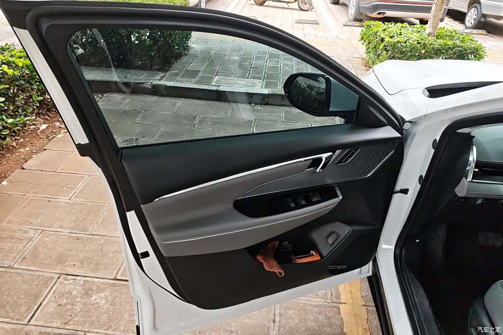 Buick E5, 2025 7