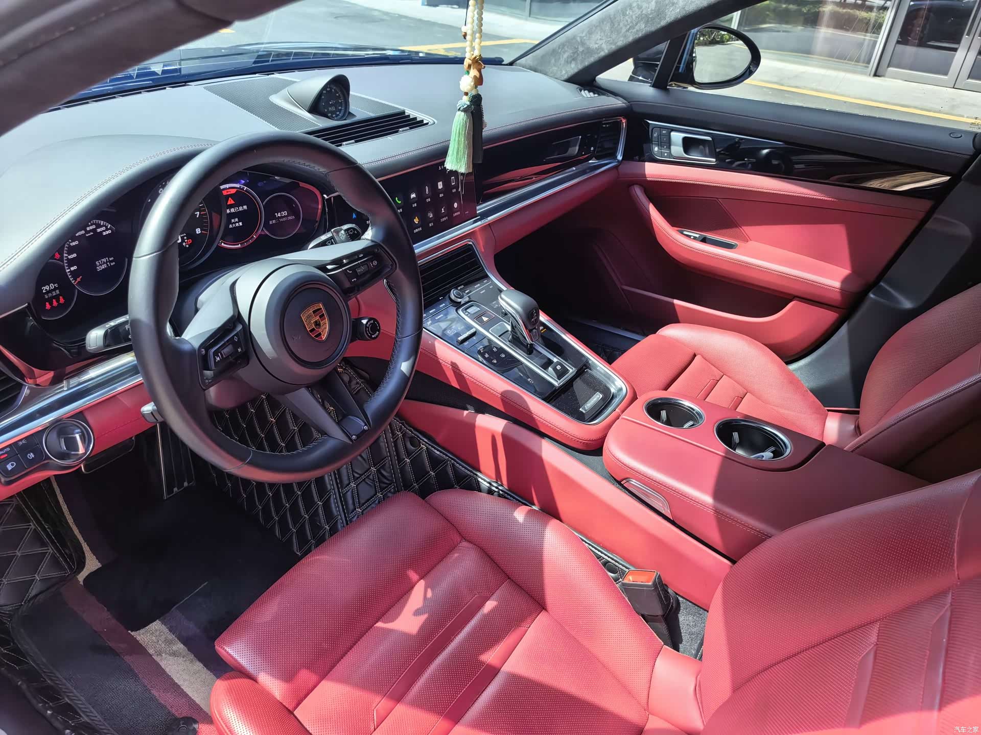 Porsche Panamera, 2022 все фото