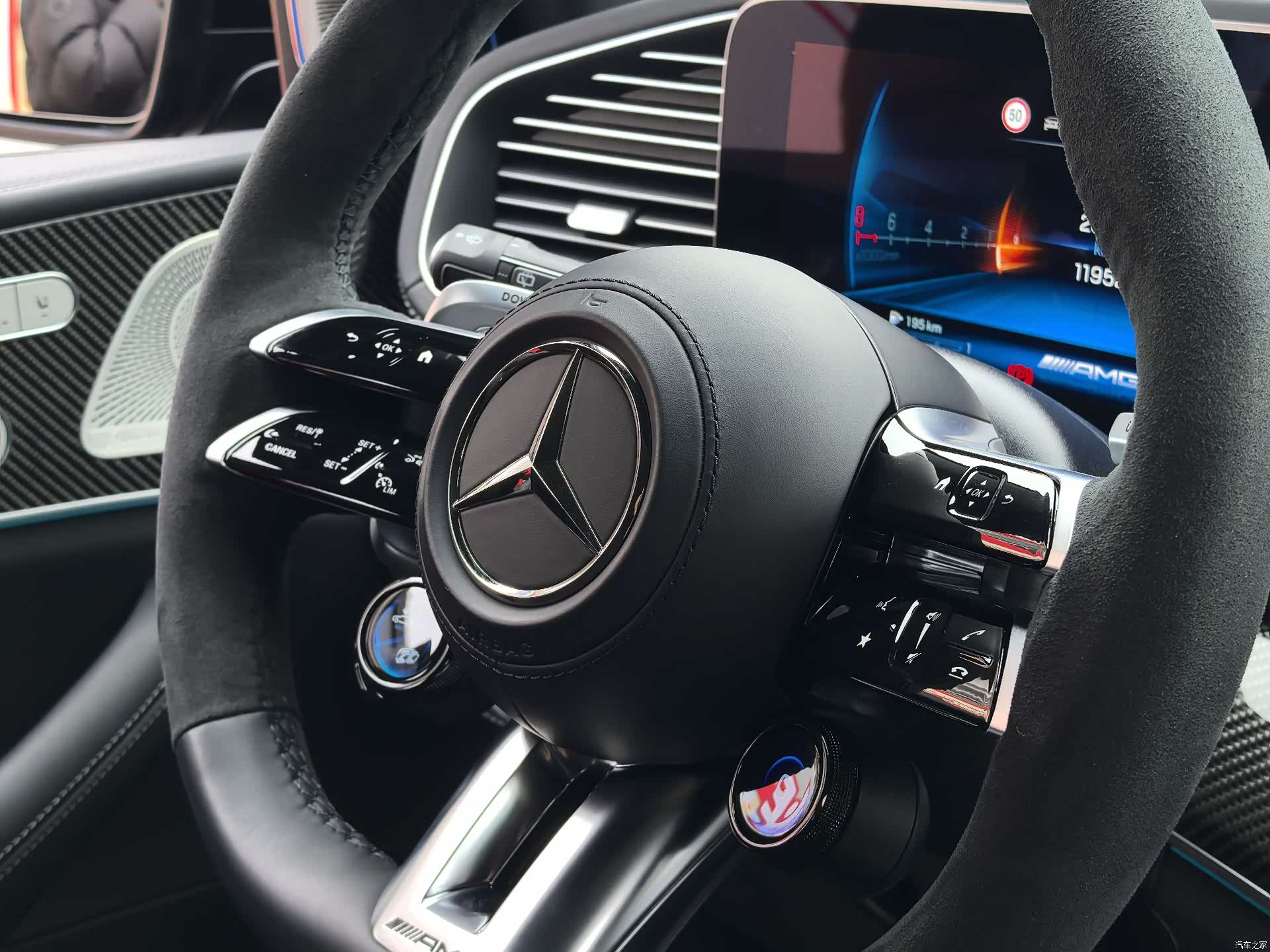 Mercedes-Benz GLS, 2025 14