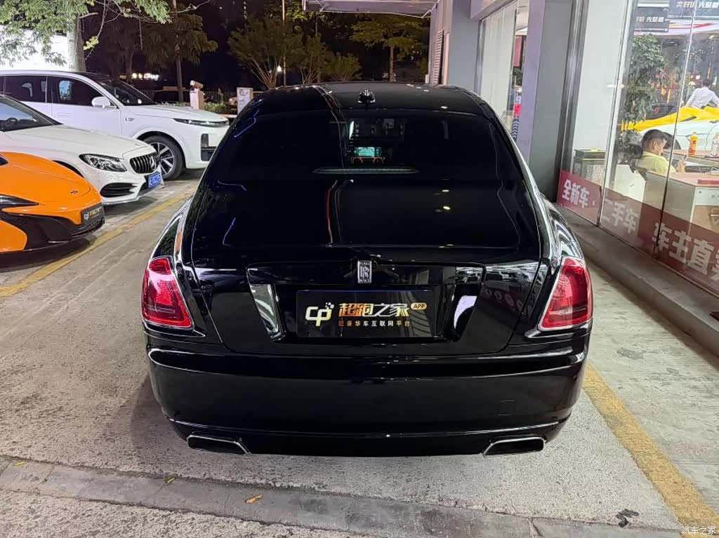 Rolls-Royce Ghost, 2013 все фото